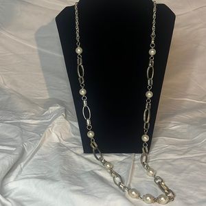 Silver & Pearl necklace